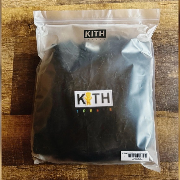 KITH x Sour Patch Kids Classic Logo Crewneck-Multiple Options - Picture 6 of 8